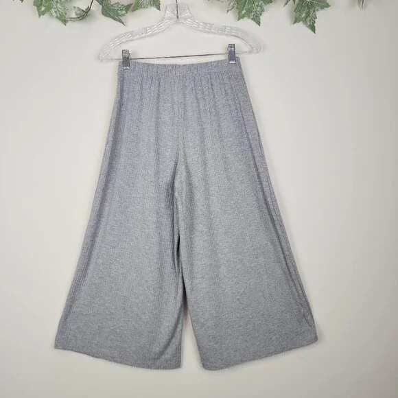 Betsey Johnson Performance Size M Gray Rib Wide Leg Stretch Cropped Pants - Picture 4 of 7